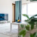 La Luxury * غولدن ساندز