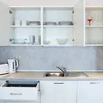 La Luxury شقة *