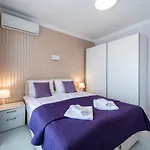 La Luxury Apartment