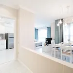La Luxury * Golden Sands