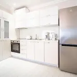 La Luxury Apartment *